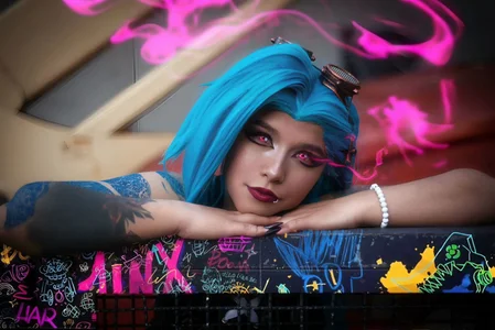Zdjęcia evybubbles Cosplay Jinx Arcane:  4