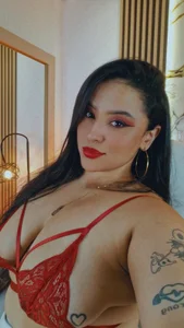 EmmaWalkerr_❤️‍🔥 Bild 3