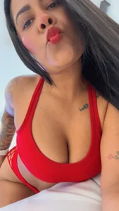 bounce_katty Kisss meeee 🥰🍒 Pic