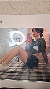 Me 😊 de PocaHontas2026  2 Imagens