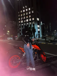 Student_of_Bdsm on my motorcycle Foto 2