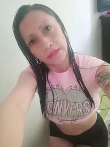Vely_ Public slika 4