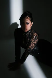 nicolle_pierce Dark Elegance🖤 Foto 3