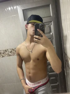 _Santi_Williams_ Me Pic 6