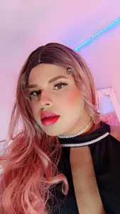 CrystalRambeau hi guys 💗👅 Pic 2