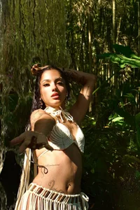 Lizzie_corner_v Public صورة واحدة|Lizzie_corner_v Public صورتان|Lizzie_corner_v Public  5 صور|Lizzie_corner_v Public  5 صورة