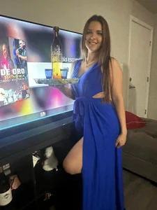 Danideluxe Public Pic 7