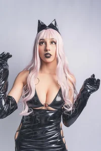 bellablack27 bright kitty Pic 2