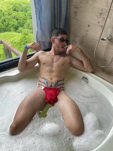 Enjoying my tranquility de louis_bcasta1  6 Imagens