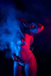 CataleyaGlow “Sensuality in the Gaze” Immagine  3