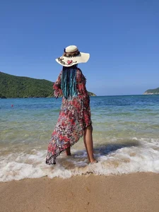 420GeminisのGirl on the beachの 6枚の写真