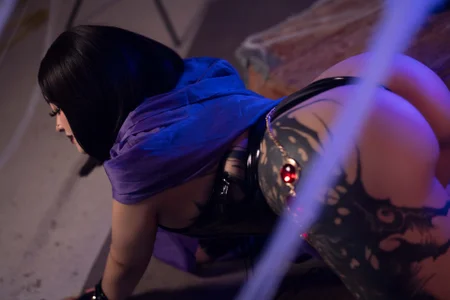 Bella__donne__ Let me be your Raven... Pic 3