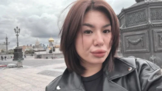 RiotDooll Public Foto 4