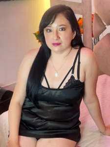 NaomiCollins Public  7. fénykép