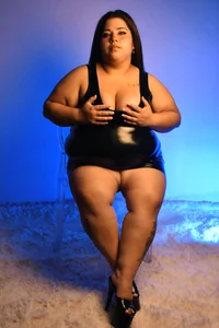 LeslyeAdamss your sexy BBW 🧡 Pic 7