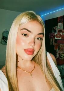 Samantha_Palm Public зображення 5