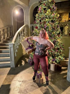 ass_gives New Year's gift Pic 6