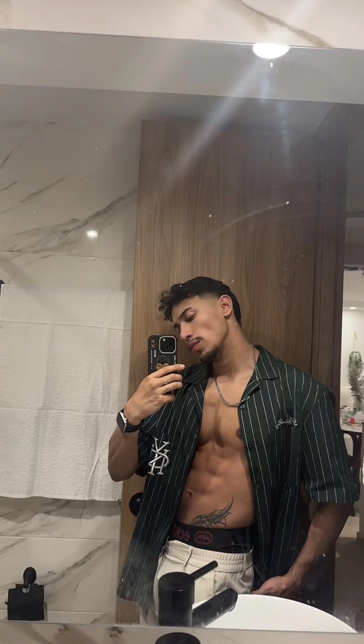 rafael_stone11 님의 트렌드 중인 사진  5636개