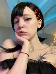 Crackling_Tatii Public Pic