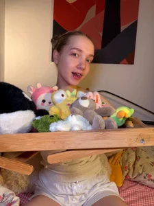 bambi_lu say "hi" to all my fluffy friends🧸 Foto 2