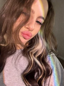 kristi_kitss It's me:) Pic 4