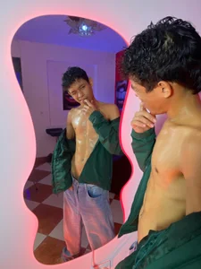 SKINNY_BOYXXX's XXX Nude Photo 2