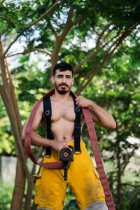 muscle_ares I will put out your horny fire with my hose Foto 6