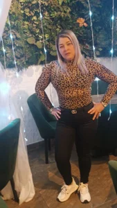 Public de Venus773  6 Imagens