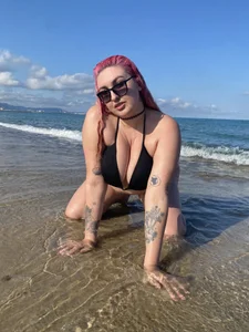 Hornypeach23 Public 사진 8