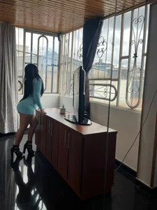 Victoria_kim_leeVic in blue Bild 2