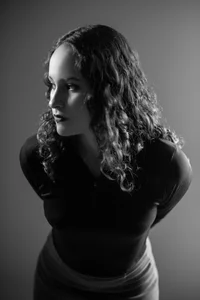 AnnyThompson_ Blaue Shorts Pic 8