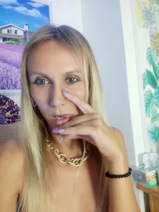 welcome) od betty_xoxoo  4 snímek