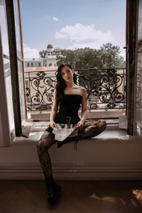 GraceMartinos 𝙇𝙪𝙭𝙚 𝙉𝙤𝙞𝙧 Foto 2