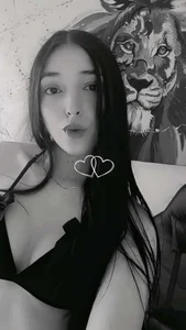 SHARLOTTE_AND_MORGAN Public Immagine 