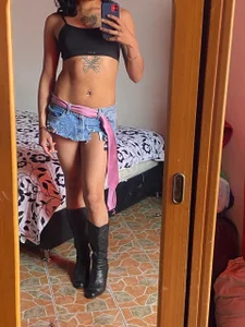 Sara_DeLuca_ Public Bilde 4