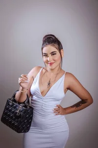 Emily_Black1のYour angel in white 😇🤍の 5枚の写真