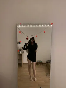 LilMonyy's XXX Nude Photo 5