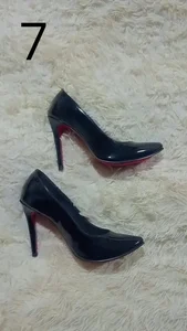 saralovens Heels  7টি ছবি