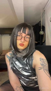 ShiiraVelkor kiss Pic