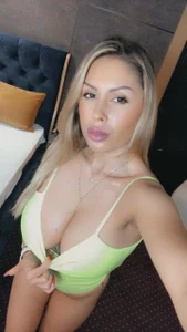 BustyDoll's Selfie <3 Sex Photo 5