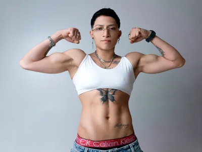 ZoeKrug Hot girl🖤 Pic 5