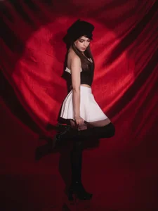 FayeValentine_ Classy Pic 3
