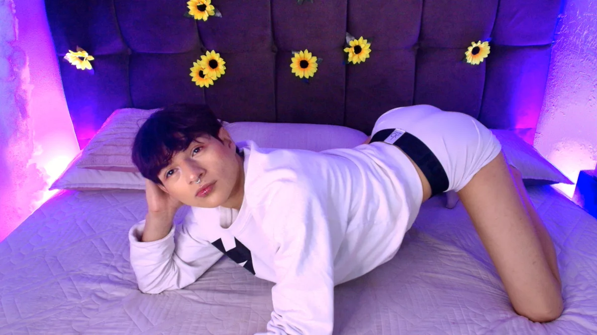 AleAurarashi 님의 트렌드 중인 사진  4304개