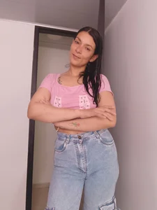 Do you like my pinky one? de VelvetKiM_91  3 Imagens