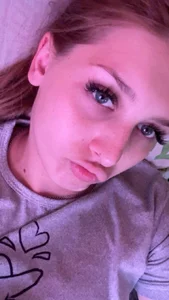 AshleyDemure Public slika