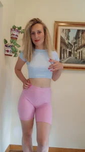 adellleのPublicの 2枚の写真