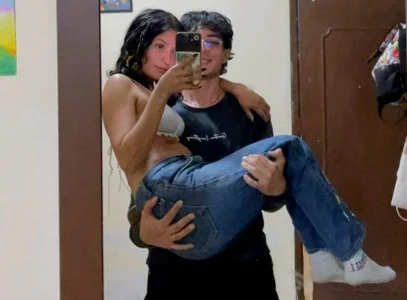 Couple_In_Secret Public Pic 2