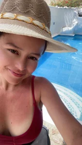 Amy_jones77 Colombia Pic