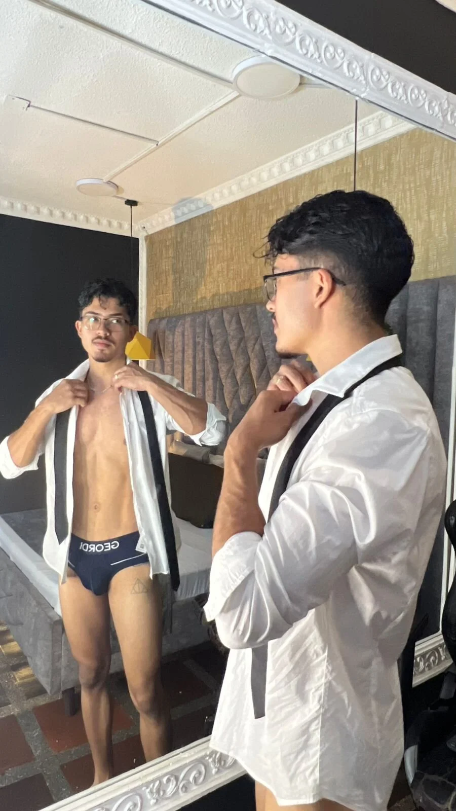 صور NicolaiKarav الرائجة  4041