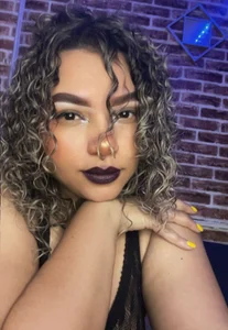 scarlet_queen__ 🍄🍄your girl Foto